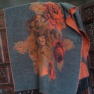 Autumn rose scarf